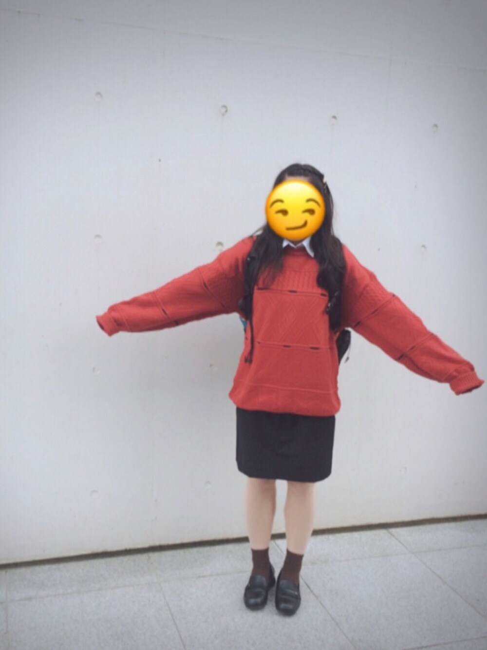 「スーツ、おさがり、セーター、アースミュージックアンドエコロジー(earth music&ecology)、靴下屋、おじさん」｜「おさがりのアイテム（ニット/セーター、オレンジ系）」を使った、sacoさん（レディース・153cm）の秋コーディネートの1枚目の写真