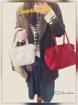 「アイテム（ボストンバッグ、レッド系）」を使った、miiiii426さん（レディース・156cm）の冬コーディネート