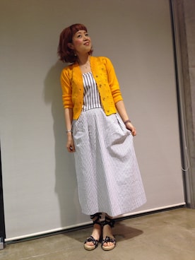 「＃カーディガン」｜「アイテム（ワンピース）」を使った、戸井田ひろみさん（レディース・165cm）の夏コーディネート