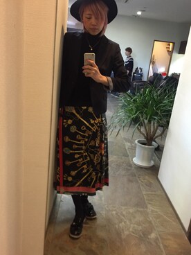 「tricot COMME des GARCONS（トリココムデギャルソン）のアイテム（その他シューズ）」を使った、戸井田ひろみさん（レディース・165cm）の冬コーディネート