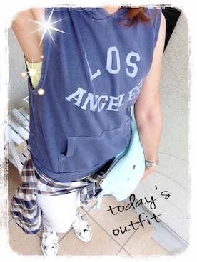 「アイテム（クラッチバッグ）」を使った、stem.teaさん（レディース・162cm）の春コーディネート