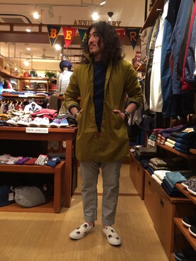 「BEAVER別注」｜「アイテム（ステンカラーコート）」を使った、A.高橋さん（メンズ・171cm）の春コーディネート