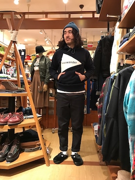 「and wander（アンドワンダー）のアイテム（パーカー）」を使った、A.高橋さん（メンズ・171cm）の秋コーディネート