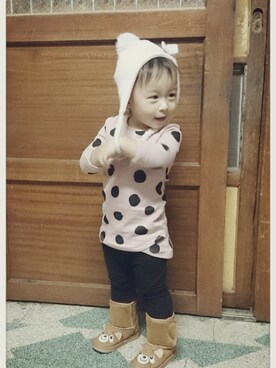 「koreaのアイテム（Tシャツ/カットソー、ピンク系）」を使った、Fuanさん（キッズ・90cm）の秋コーディネート