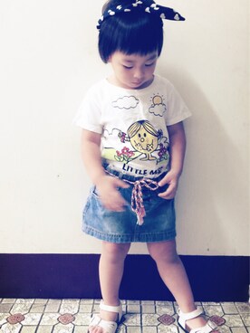 「UNIQLO（ユニクロ）のアイテム（Tシャツ/カットソー、ホワイト系）」を使った、Fuanさん（キッズ・90cm）の夏コーディネート