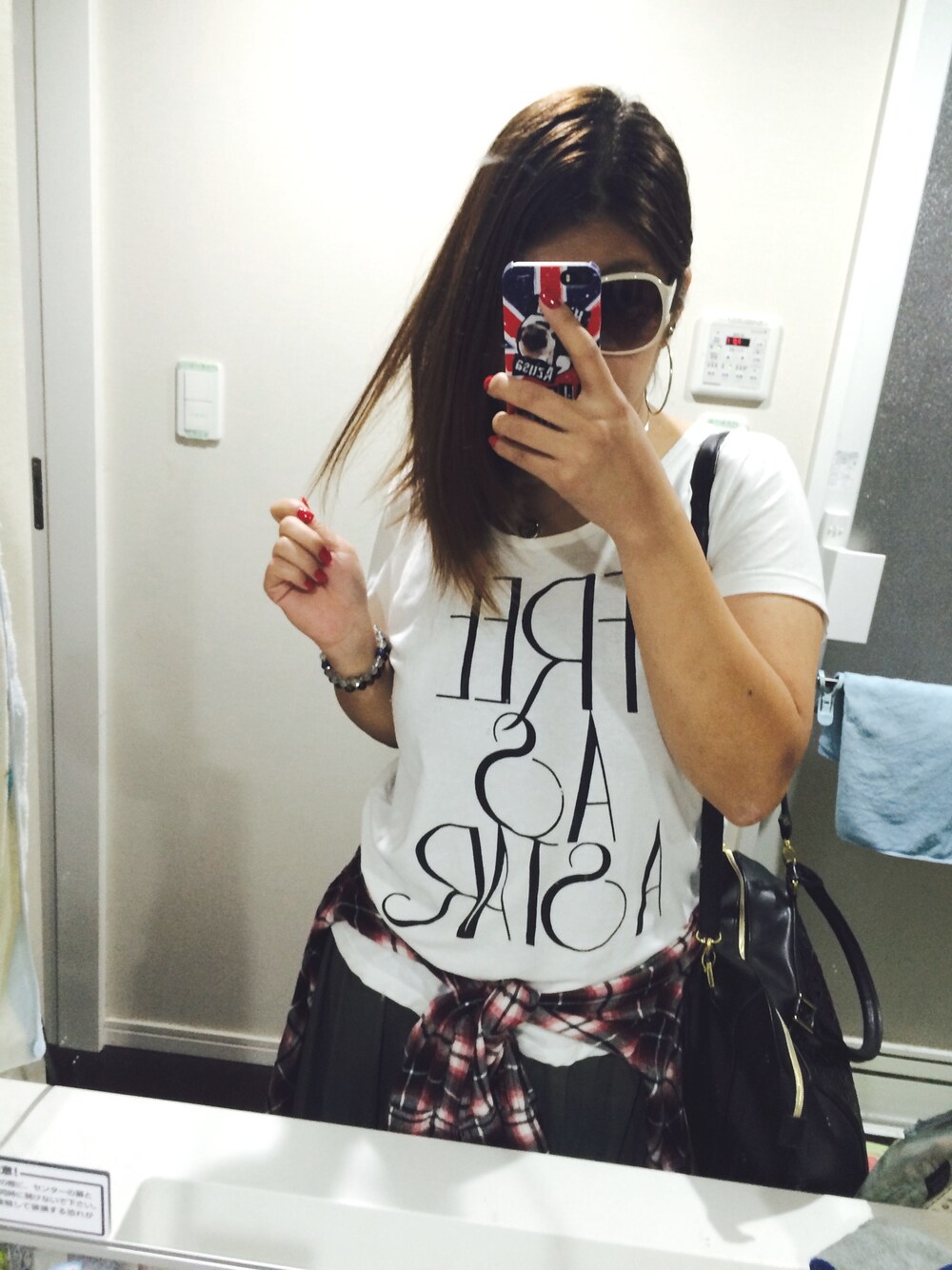 「GUのアイテム（Tシャツ/カットソー、ホワイト系）」を使った、NacOさん（レディース・158cm）の夏コーディネートの1枚目の写真