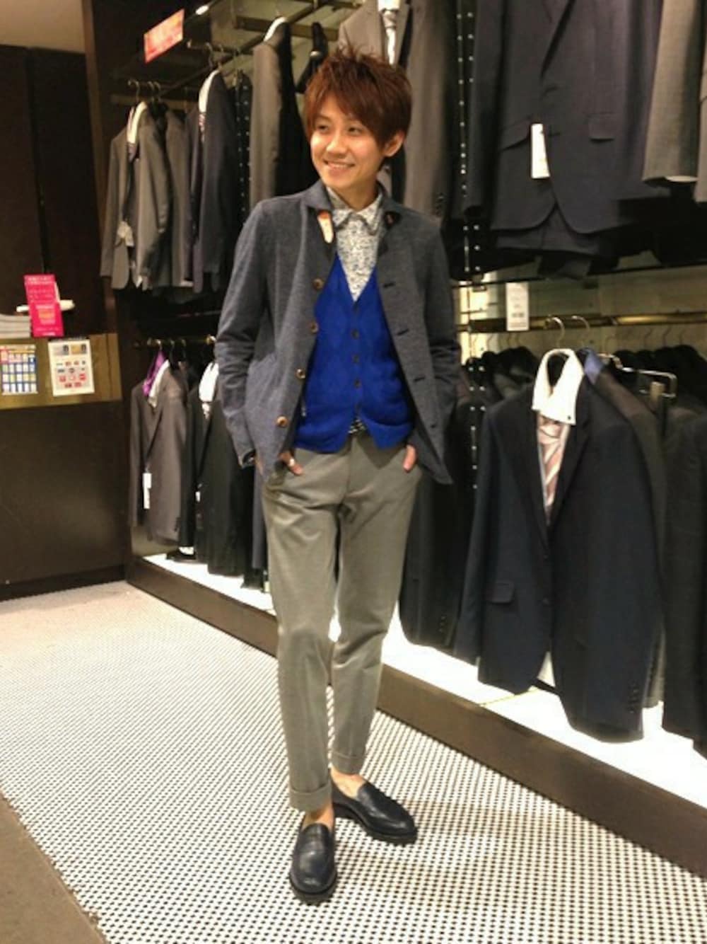 「MEN'S BIGIのラウンドカラーカバーオール（カバーオール、ブルー系）」を使った、Euffyさん（メンズ・164cm）の春コーディネートの1枚目の写真