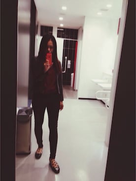 「BLACK BY MOUSSY（ブラックバイマウジー）のアイテム（ライダースジャケット）」を使った、reyiistさん（レディース・169cm）の秋コーディネート