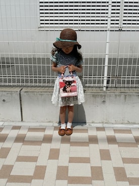 「アイテム（モカシン/デッキシューズ）」を使った、azuさん（キッズ・110cm）の春コーディネート