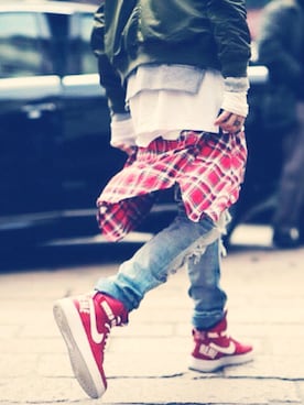 「Supreme （シュプリーム）のアイテム（その他シューズ）」を使った、アンヨンギさん（メンズ・173cm）の冬コーディネート