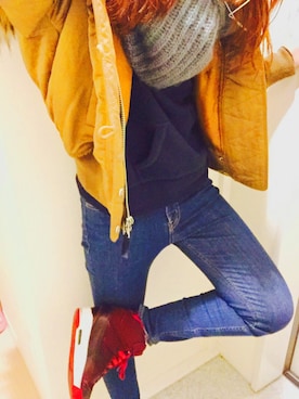 「アイテム（ミリタリージャケット、ブラウン系）」を使った、SHIORI KOSAKAさん（レディース・160cm）の冬コーディネート