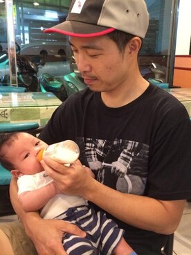 「DEMARCOLAB（デマルコラブ）のアイテム（キャップ）」を使った、Fai Kwokさん（メンズ・160cm）の夏コーディネート