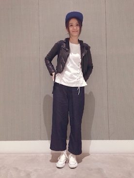 「ADAM ET ROPE'（アダムエロペ）のアイテム（ライダースジャケット）」を使った、海下真夕さん（レディース・160cm）の夏コーディネート