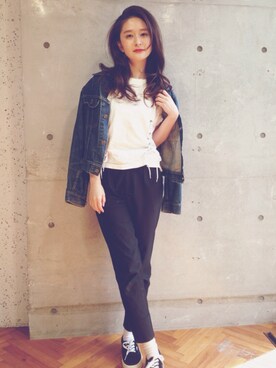 「CRY.（クライ）のアイテム（トップス）」を使った、海下真夕さん（レディース・160cm）の秋コーディネート