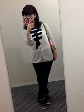 「オフィスカジュアル」｜「アイテム（雑貨/ホビー）」を使った、MOMOさん（レディース・155cm）の秋コーディネート