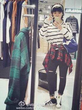 「NIKE(ナイキ)のアイテム(ショルダーバッグ)」を使った、MICO权家一枚糖さん(レディース・160cm)の秋コーディネート