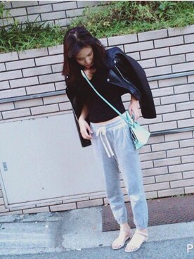 「スエット」｜「アイテム（ライダースジャケット）」を使った、k_na.さん（レディース・155cm）の秋コーディネート