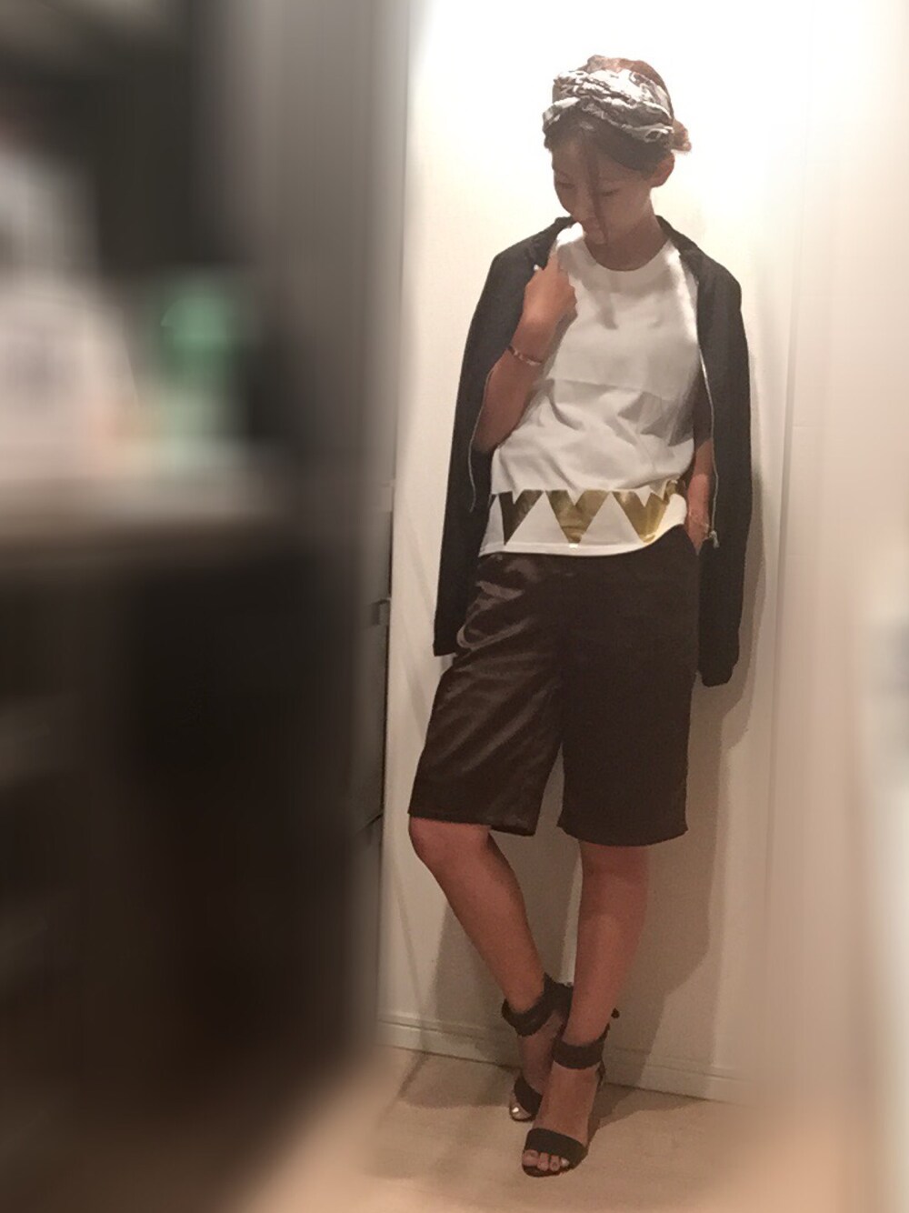 「murua、ママコーデ、ハーフパンツ、メタリック、ターバン、秋色、カーキ」｜「MURUAの【LIFE STYLE】ﾂｨｽﾄﾀｰﾊﾞﾝ（その他ヘアアクセサリー、ブラック系）」を使った、Rinさん（レディース・159cm）の夏コーディネートの1枚目の写真