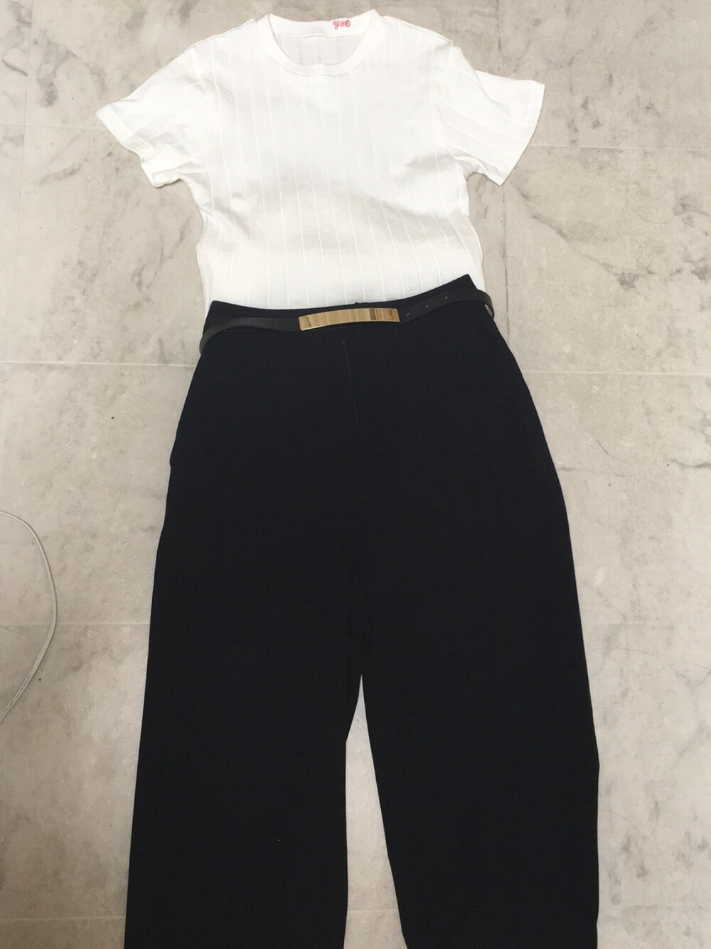 「FRAMeWORKのPe タックワイドパンツ　ツイカ◆（その他パンツ、ブラック系）」を使った、NO NAMEさん（レディース・157cm）の夏コーディネートの1枚目の写真
