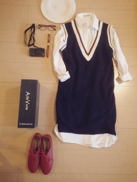 「アイテム（その他シューズ、レッド系）」を使った、soeさん（レディース・168cm）の冬コーディネート