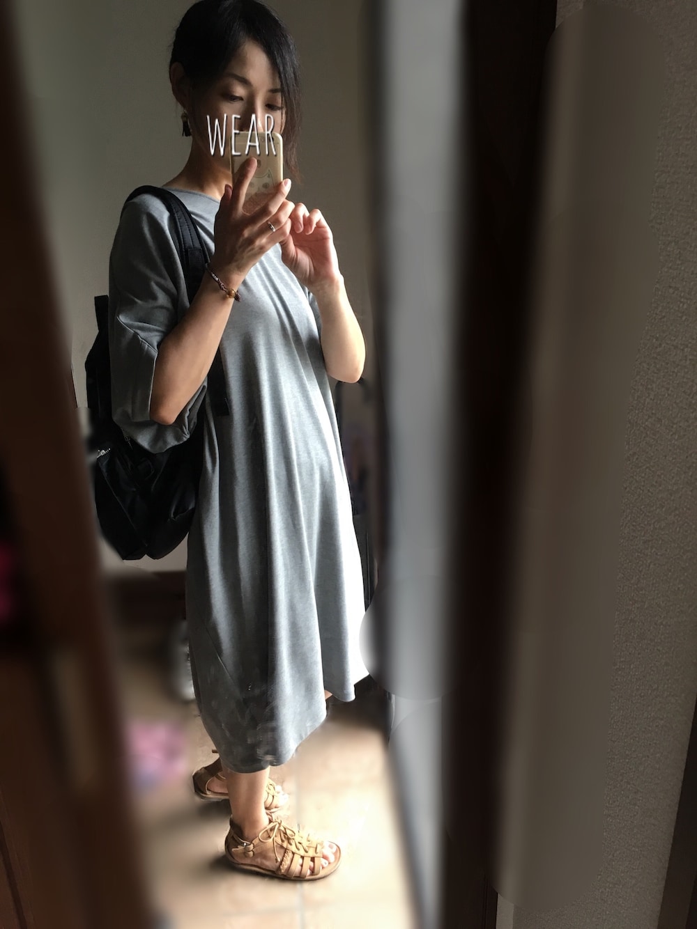 「グレーまつり、Doシンプル部、ワンピース、ゆるコーデ」｜「KBFのKBF コクーンタックワンピース（ワンピース、グレー系）」を使った、ミホさん（レディース・165cm）の夏コーディネートの1枚目の写真