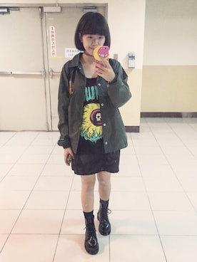 「VANS（バンズ）のアイテム（トレンチコート）」を使った、Chiii🖤さん（レディース・162cm）の秋コーディネート