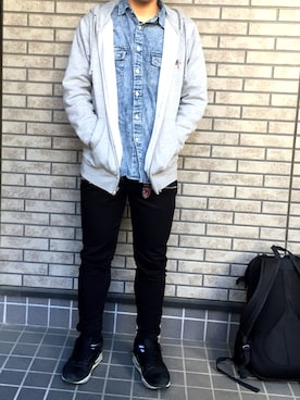 「STUSSY（ステューシー）のアイテム（パーカー、グレー系）」を使った、Kさん（メンズ・165cm）の秋コーディネート