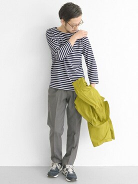 「URBANRESEARCH」｜「アイテム（ステンカラーコート）」を使った、UR MENS STAFFさん（メンズ・172cm）の春コーディネート