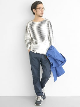 「バスクシャツ」｜「アイテム（ステンカラーコート）」を使った、UR MENS STAFFさん（メンズ・172cm）の春コーディネート