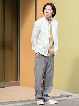 「URBAN RESEARCH（アーバンリサーチ）のアイテム（MA-1）」を使った、UR MENS STAFFさん（メンズ・172cm）の冬コーディネート