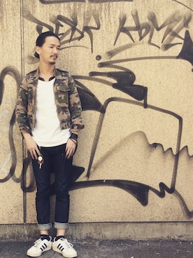 「green（グリーン）のアイテム（パンツ）」を使った、阿部 高宏さん（メンズ・180cm）の夏コーディネート