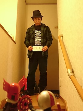 「仮面ライダー部」｜「アイテム（ダウンジャケット/コート）」を使った、waka (外村茂男)  さん（メンズ・162cm）の冬コーディネート