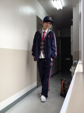 「アイテム（ジャージ）」を使った、河上裕馬さん（メンズ・175cm・20代）の冬コーディネート
