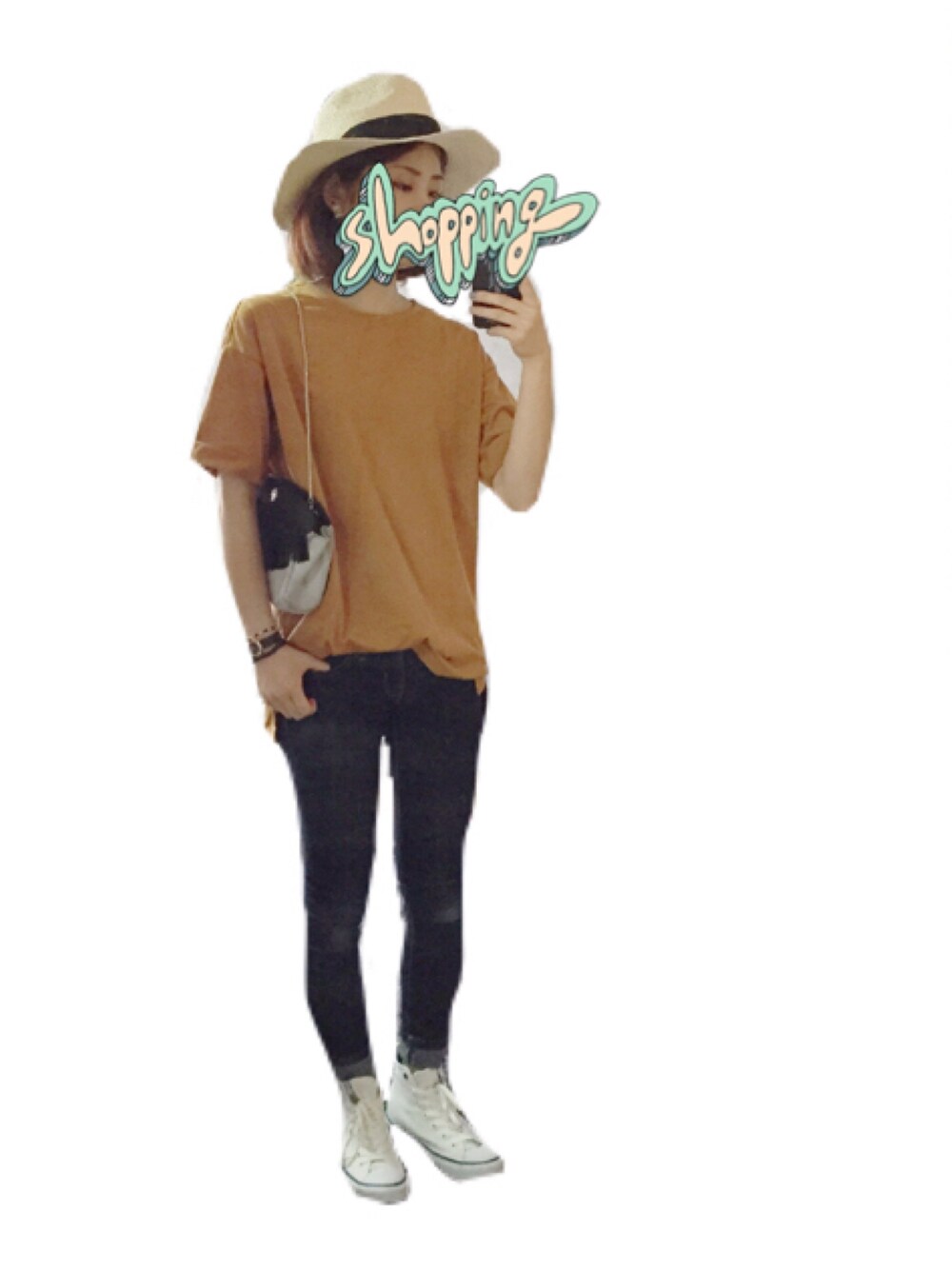 ホワイト系のスニーカー、ブルー系のデニムパンツ、イエロー系のTシャツ/カットソーを着用したレディースの夏コーディネートの1枚目の写真