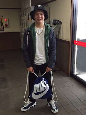「NIKE(ナイキ)のアイテム(ショルダーバッグ)」を使った、Nagitoさん(メンズ・168cm)の秋コーディネート