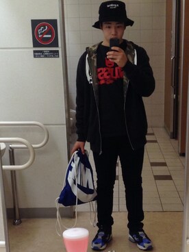 「NIKE(ナイキ)のアイテム(ショルダーバッグ)」を使った、Nagitoさん(メンズ・168cm)の冬コーディネート