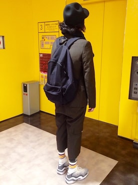 「カモ柄」｜「アイテム（スラックス）」を使った、yopeさん（メンズ・174cm）の春コーディネート