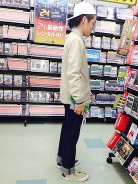 「SEVENDAYS=SUNDAY（セブンデイズサンデイ）のアイテム（カバーオール）」を使った、yopeさん（メンズ・174cm）の春コーディネート