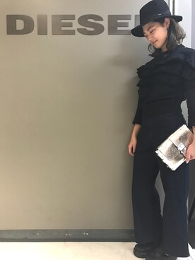 「DIESEL（ディーゼル）のアイテム（ハット）」を使った、KOZUHIさん（レディース・168cm）の冬コーディネート