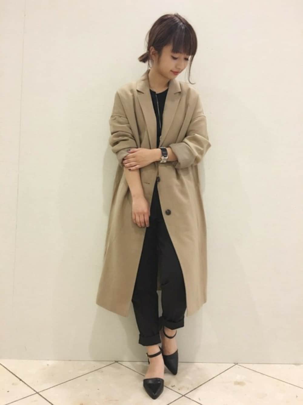 「JEANASiS、ジーナシス、キャメル、ロングジャケット、羽織り、秋アウター」｜「JEANASISのストレートロングジャケット/729781（チェスターコート、ベージュ系）」を使った、山形真理さん（レディース・156cm）の秋コーディネートの1枚目の写真