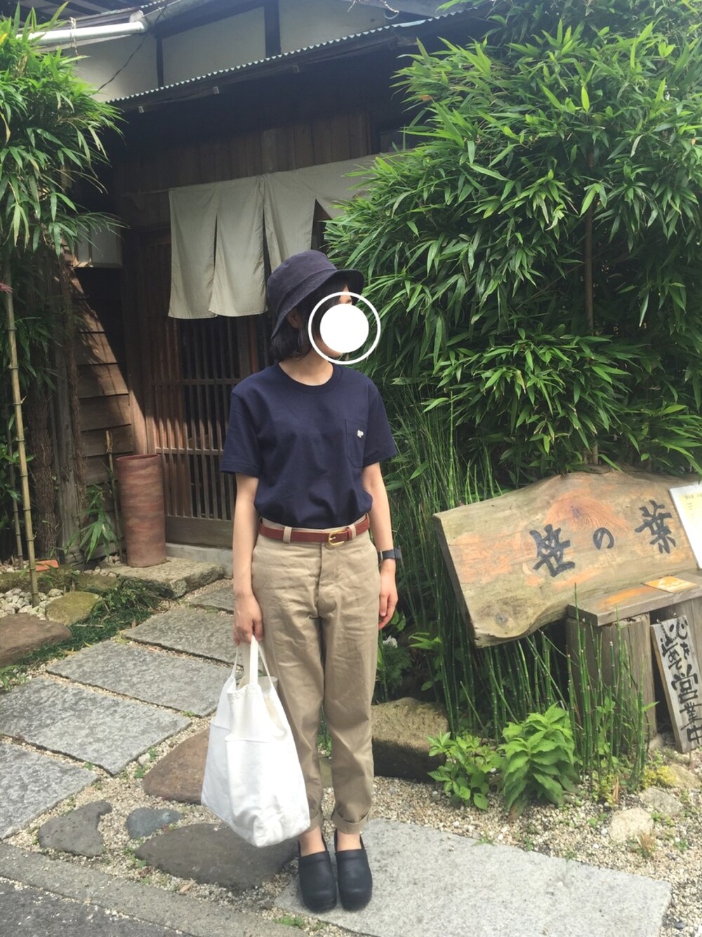 「YAECA、Scye、Bshop、MHL.、dansko、sunshine+cloud、鎌倉」｜「MHL.のFADED TWILL（ハット、ブルー系）」を使った、ｓａ .さん（レディース・159cm）の夏コーディネートの1枚目の写真