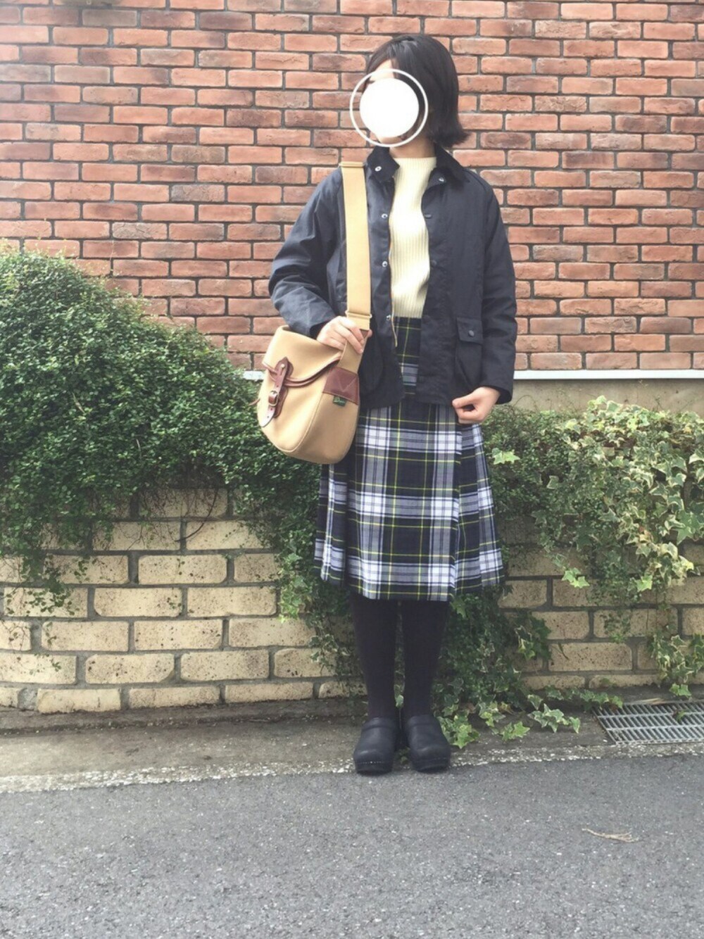 「シンプル、カジュアル、barbour、バブアー、ビデイル、アンデルセンアンデルセン、オニールオブダブリン、ダンスコ、ブレディ」｜「Barbourの＜15秋冬＞【Barbour】CLASSIC BEDALE B（ブルゾン、ブルー系）」を使った、ｓａ .さん（レディース・159cm）の冬コーディネートの1枚目の写真