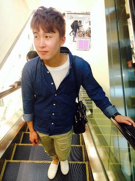 「plain-me（プレインミー）のアイテム（デニムジャケット）」を使った、Allan  Hsuさん（メンズ・175cm）の秋コーディネート