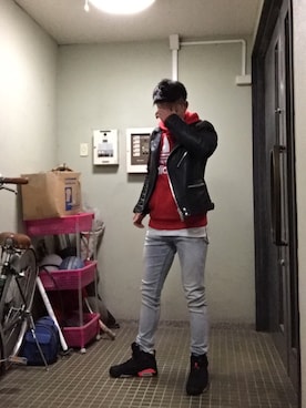 「プルオーバーパーカー」｜「アイテム（ライダースジャケット）」を使った、N.Hさん（メンズ・166cm）の冬コーディネート