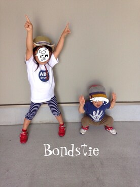 「NANO universe（ナノユニバース）のアイテム（スニーカー）」を使った、Bondstieさん（キッズ・100cm）の春コーディネート