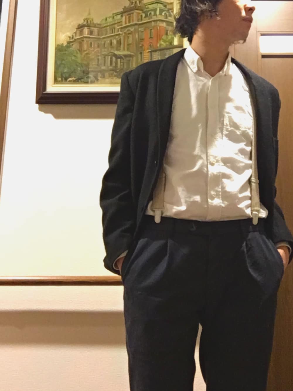 「UNIQLOのアイテム（テーラードジャケット、ブラック系）」を使った、katumiさん（メンズ・175cm）の秋コーディネートの1枚目の写真