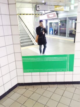 「アイテム（トートバッグ、オレンジ系）」を使った、mgさん（メンズ・170cm）の冬コーディネート