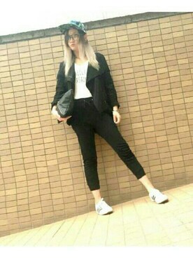 「麻ジャケット」｜「アイテム（スニーカー）」を使った、ふうたくんさん（レディース・162cm）の春コーディネート