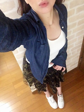 「VIA BUS STOP（ヴィアバスストップ）のアイテム（アクセサリー）」を使った、n@oさん（レディース・160cm）の春コーディネート