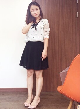 「asos（エイソス）のアイテム（スカート、ブラック系）」を使った、Lindsayさん（レディース・151cm）の秋コーディネート